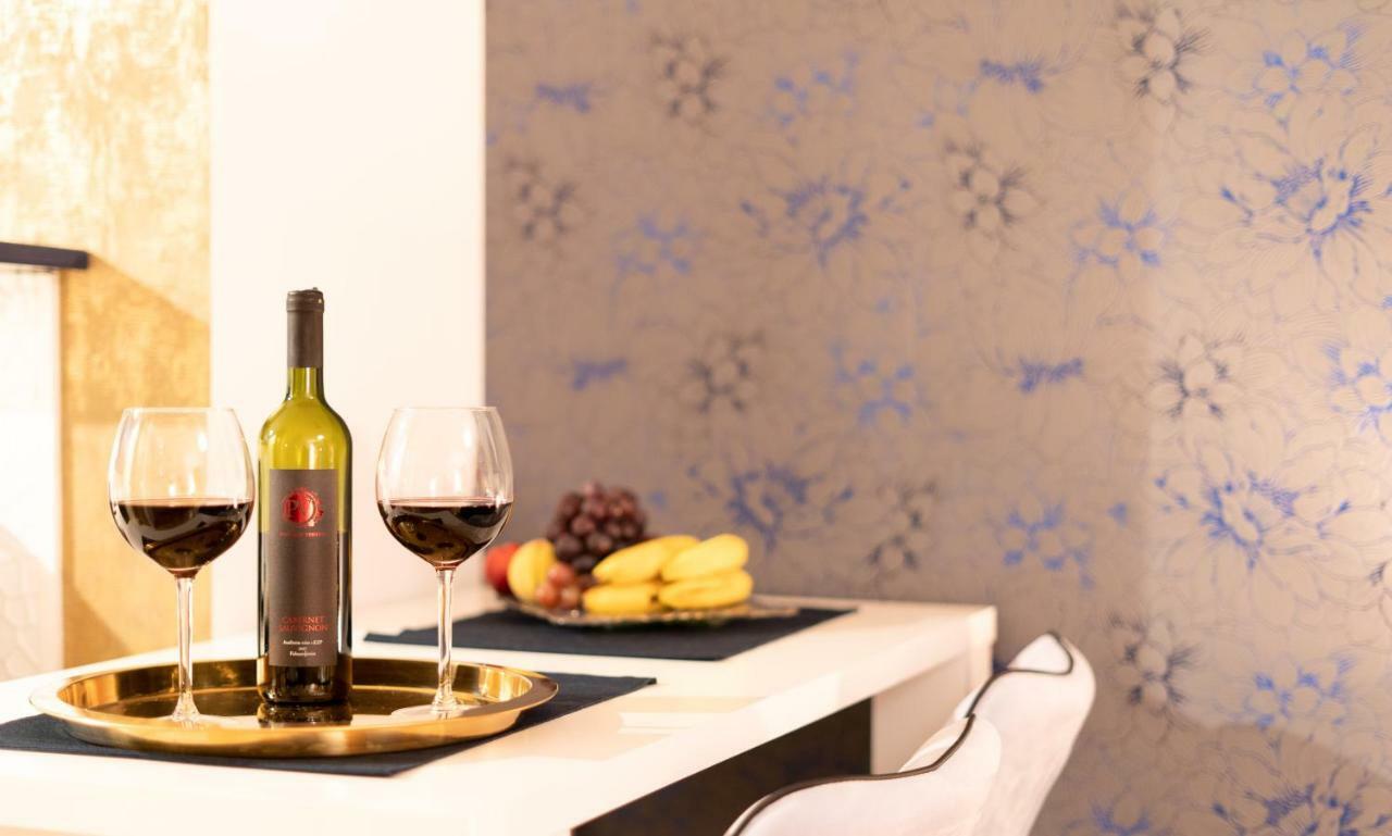 Jacuzzi Studio Apartman Mare'S Zagreb Dış mekan fotoğraf